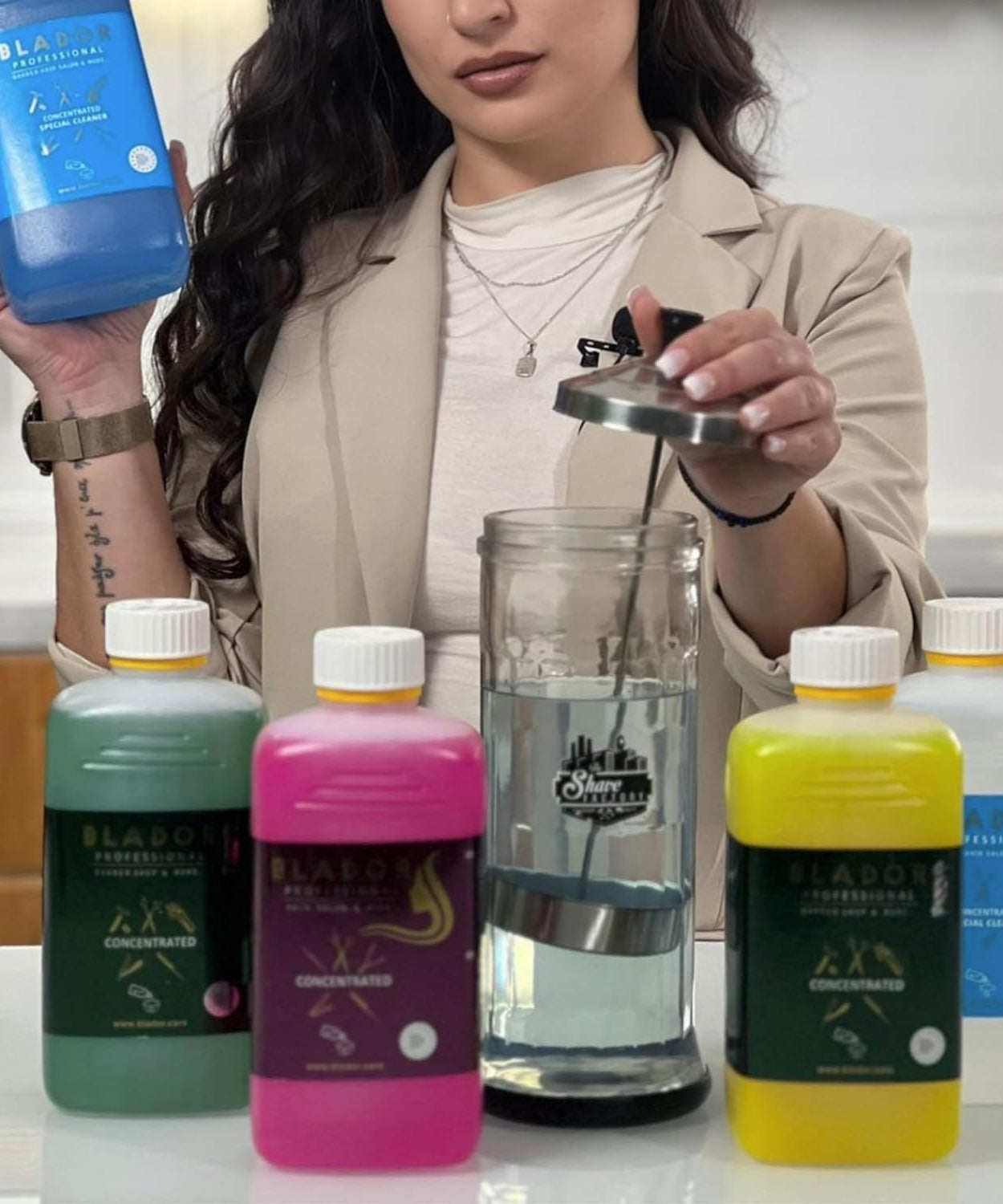 Blador Barber Shop & More, Blue Water, Barbicide 1000 ML